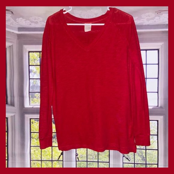 PINK Victoria's Secret Red Long Sleeve V-Neck Tee Logo Shirt - Size XS - Picture 1 of 7